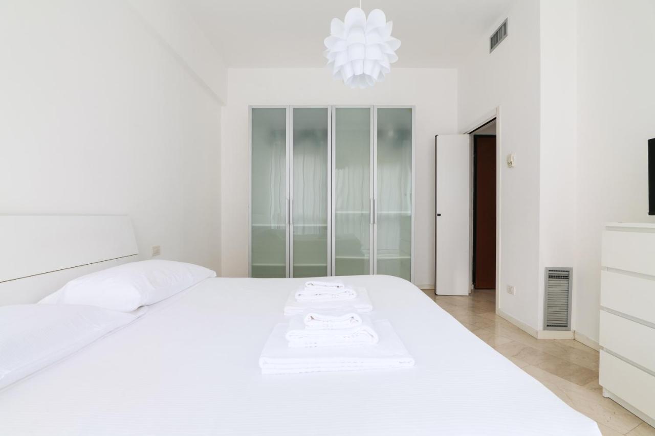 Prestige Boutique Homes - Duomo 1 Milan Luaran gambar