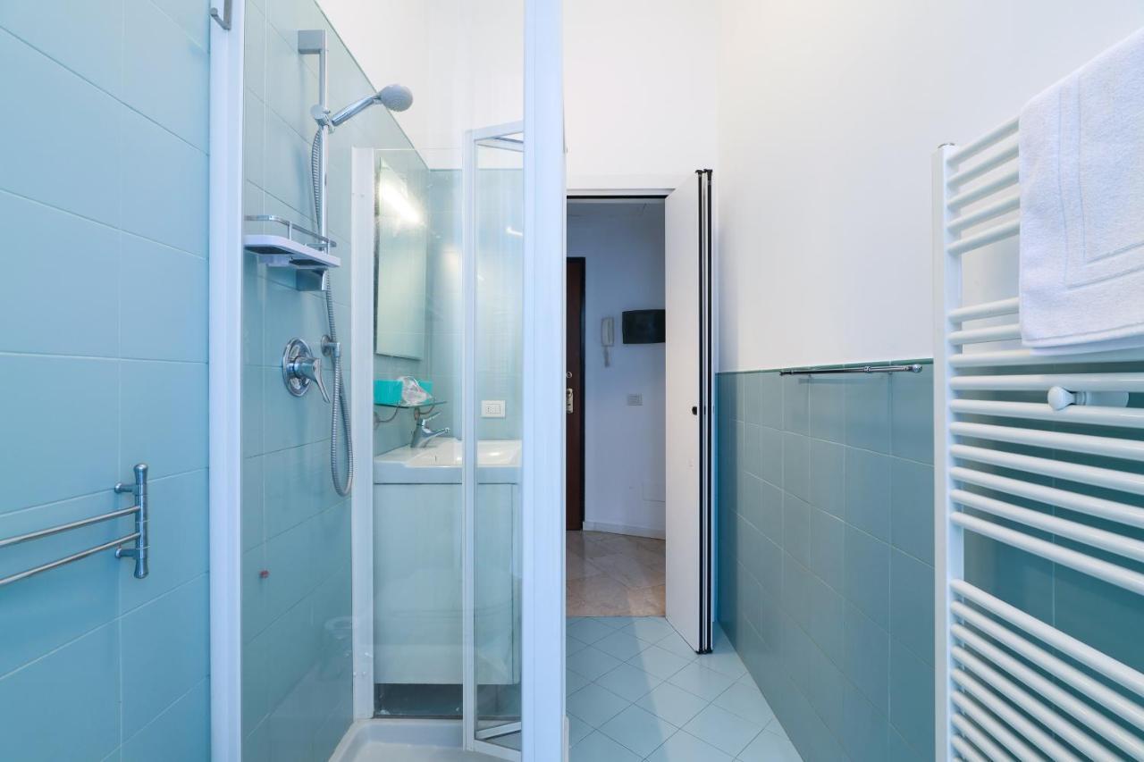 Prestige Boutique Homes - Duomo 1 Milan Luaran gambar