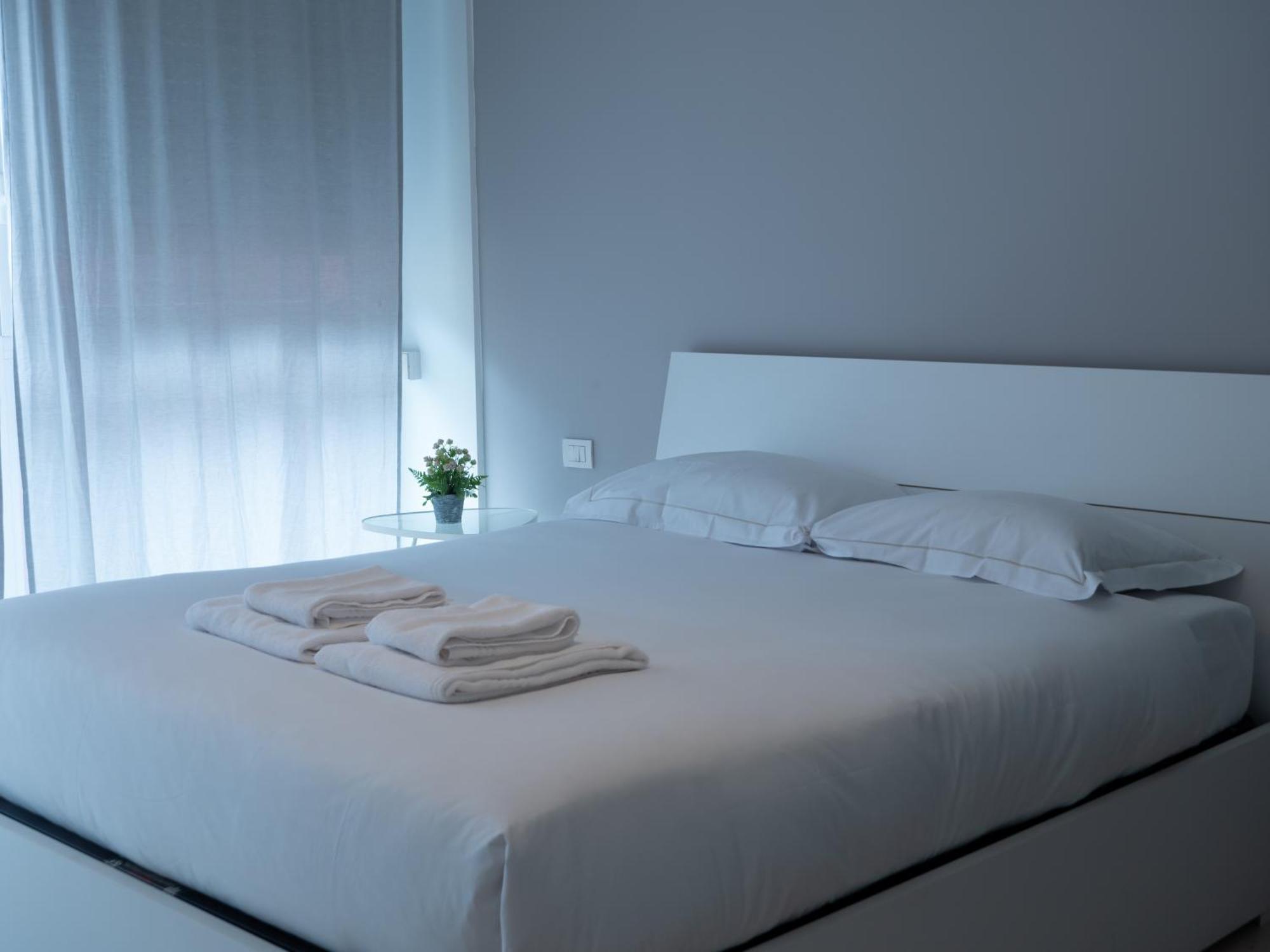 Prestige Boutique Homes - Duomo 1 Milan Luaran gambar
