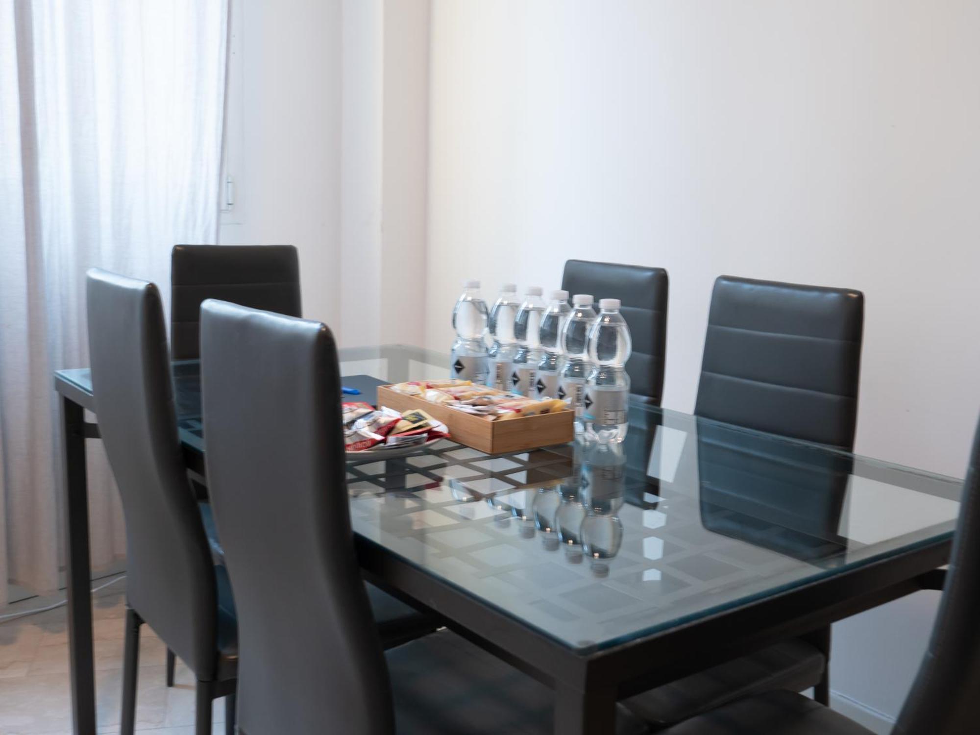 Prestige Boutique Homes - Duomo 1 Milan Luaran gambar