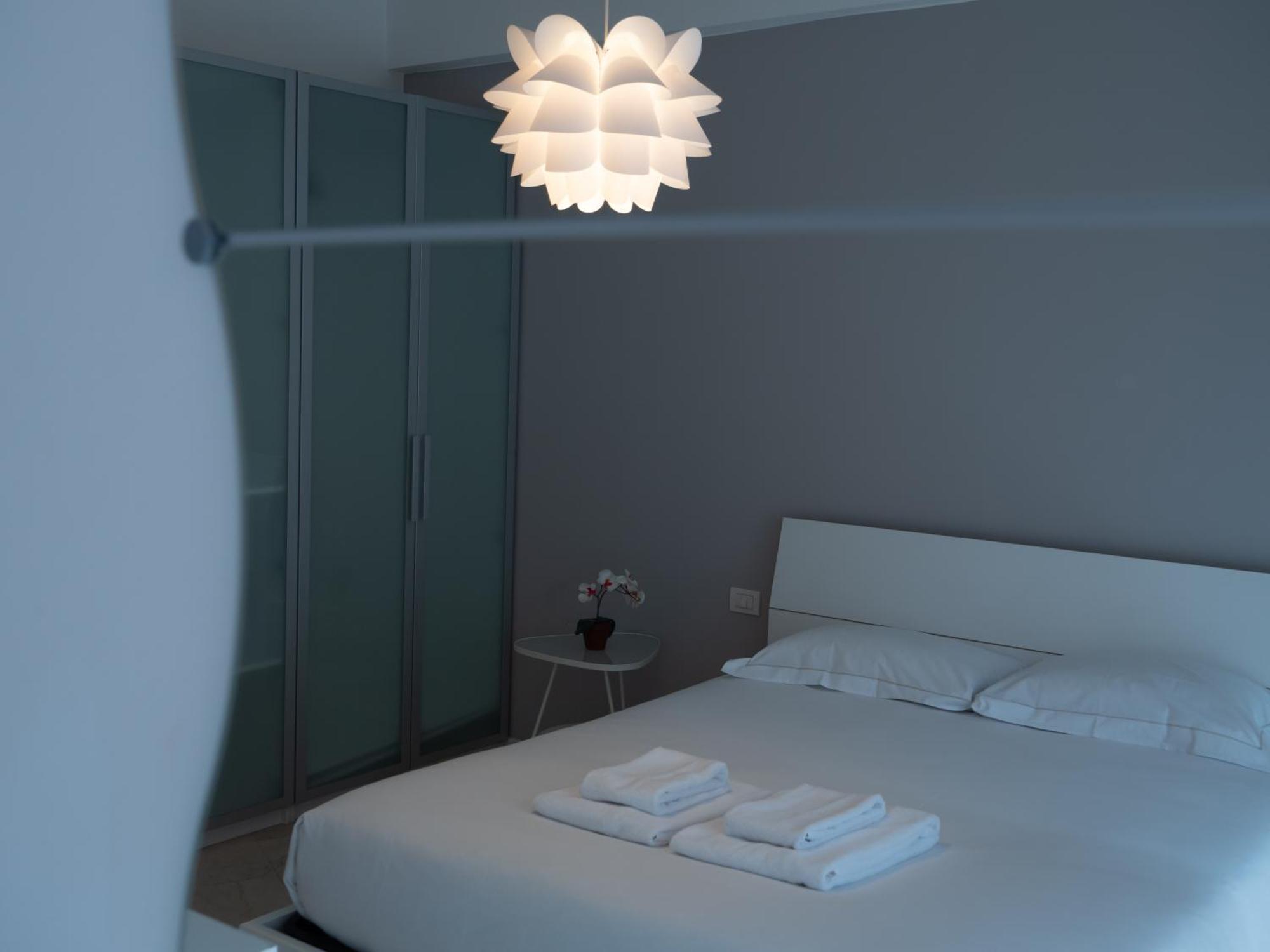 Prestige Boutique Homes - Duomo 1 Milan Luaran gambar